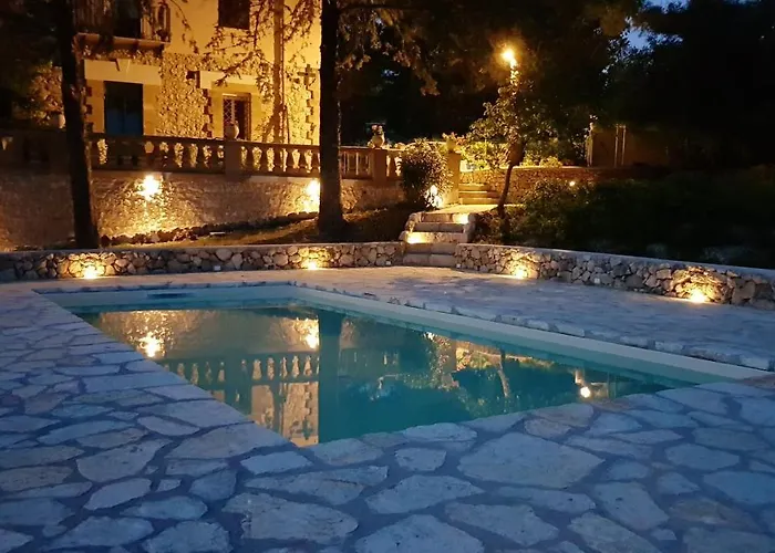Elegant Trapani + Pool *